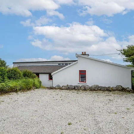 Salmon بيت للعطل *